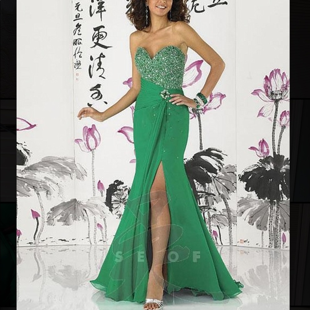 Tiffany Designs Emerald Green Formal Dress